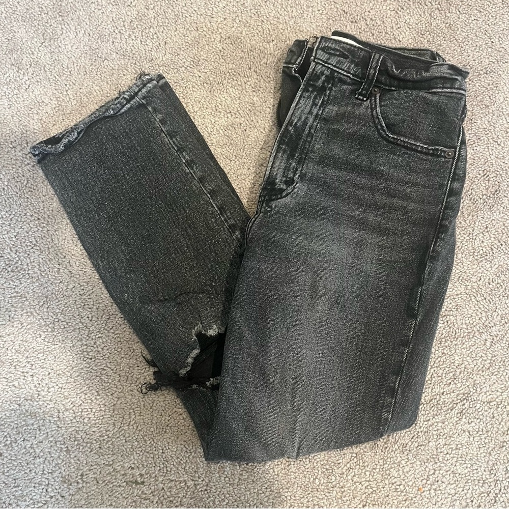 Abercrombie & Fitch black distressed jeans